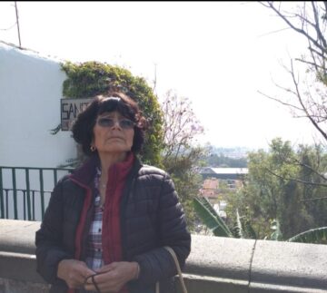 Imágenes para rendir homenaje a persona finada, estas pueden variar en su contenido.