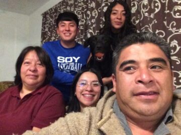 Imágenes para rendir homenaje a persona finada, estas pueden variar en su contenido.