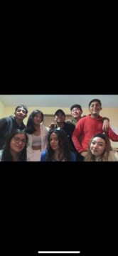 Imágenes para rendir homenaje a persona finada, estas pueden variar en su contenido.