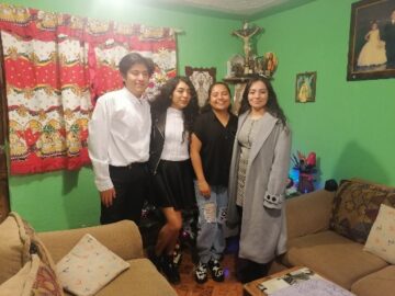 Imágenes para rendir homenaje a persona finada, estas pueden variar en su contenido.