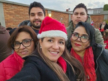 Imágenes para rendir homenaje a persona finada, estas pueden variar en su contenido.