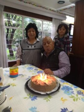 Imágenes para rendir homenaje a persona finada, estas pueden variar en su contenido.