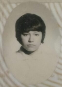 Imágenes para rendir homenaje a persona finada, estas pueden variar en su contenido.