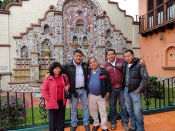 Imágenes para rendir homenaje a persona finada, estas pueden variar en su contenido.