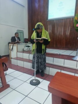 Imágenes para rendir homenaje a persona finada, estas pueden variar en su contenido.