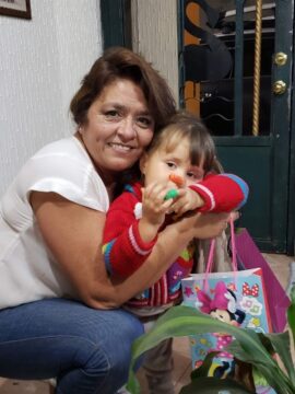 Imágenes para rendir homenaje a persona finada, estas pueden variar en su contenido.