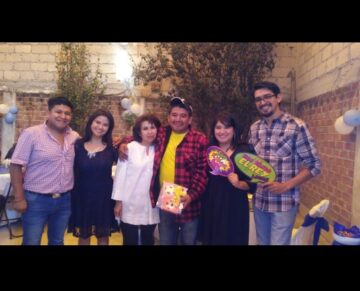 Imágenes para rendir homenaje a persona finada, estas pueden variar en su contenido.
