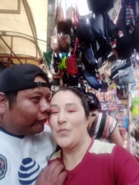 Imágenes para rendir homenaje a persona finada, estas pueden variar en su contenido.