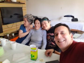 Imágenes para rendir homenaje a persona finada, estas pueden variar en su contenido.