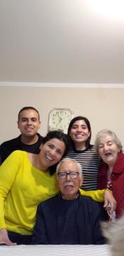 Imágenes para rendir homenaje a persona finada, estas pueden variar en su contenido.