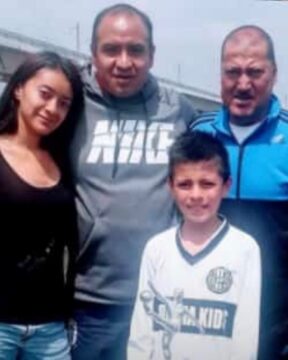Imágenes para rendir homenaje a persona finada, estas pueden variar en su contenido.