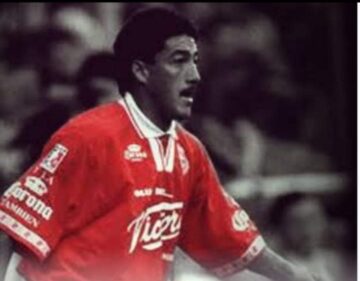 Imágenes para rendir homenaje a persona finada, estas pueden variar en su contenido.