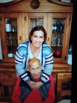 Imágenes para rendir homenaje a persona finada, estas pueden variar en su contenido.