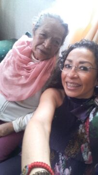 Imágenes para rendir homenaje a persona finada, estas pueden variar en su contenido.