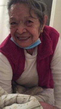 Imágenes para rendir homenaje a persona finada, estas pueden variar en su contenido.