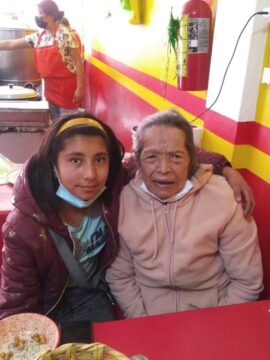 Imágenes para rendir homenaje a persona finada, estas pueden variar en su contenido.