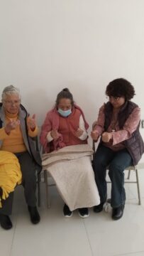 Imágenes para rendir homenaje a persona finada, estas pueden variar en su contenido.