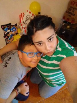 Imágenes para rendir homenaje a persona finada, estas pueden variar en su contenido.