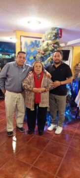 Imágenes para rendir homenaje a persona finada, estas pueden variar en su contenido.