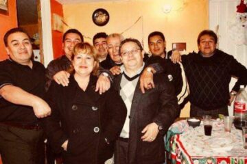 Imágenes para rendir homenaje a persona finada, estas pueden variar en su contenido.