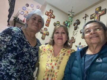Imágenes para rendir homenaje a persona finada, estas pueden variar en su contenido.