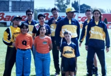 Imágenes para rendir homenaje a persona finada, estas pueden variar en su contenido.