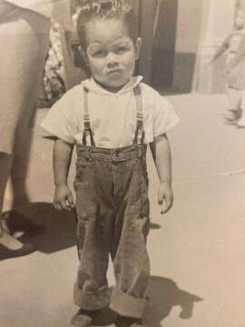Imágenes para rendir homenaje a persona finada, estas pueden variar en su contenido.