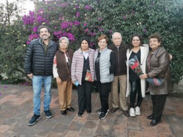 Imágenes para rendir homenaje a persona finada, estas pueden variar en su contenido.