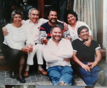 Imágenes para rendir homenaje a persona finada, estas pueden variar en su contenido.