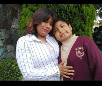 Imágenes para rendir homenaje a persona finada, estas pueden variar en su contenido.