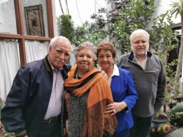 Imágenes para rendir homenaje a persona finada, estas pueden variar en su contenido.