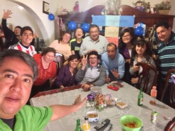 Imágenes para rendir homenaje a persona finada, estas pueden variar en su contenido.