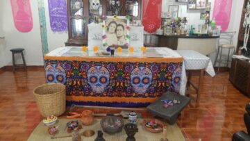 Imágenes para rendir homenaje a persona finada, estas pueden variar en su contenido.