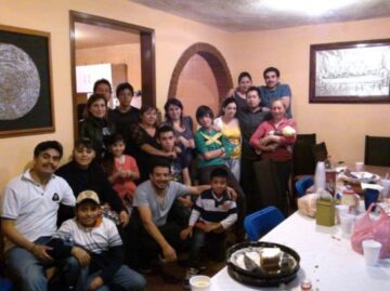 Imágenes para rendir homenaje a persona finada, estas pueden variar en su contenido.