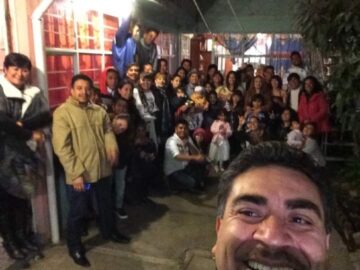 Imágenes para rendir homenaje a persona finada, estas pueden variar en su contenido.