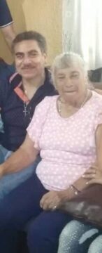 Imágenes para rendir homenaje a persona finada, estas pueden variar en su contenido.