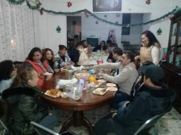 Imágenes para rendir homenaje a persona finada, estas pueden variar en su contenido.