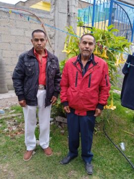 Imágenes para rendir homenaje a persona finada, estas pueden variar en su contenido.